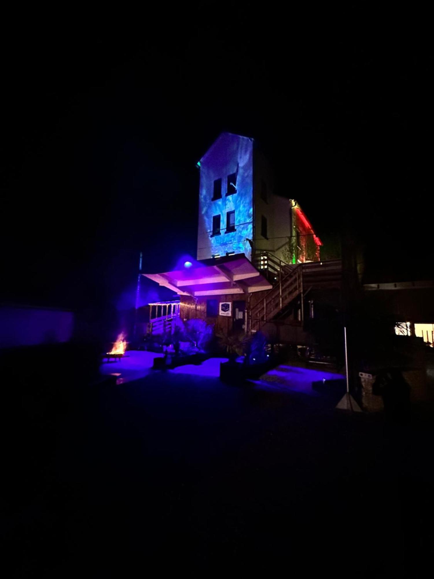 Gite Du Silo Epi De Mais Piscine Et Spa Toucy Dış mekan fotoğraf